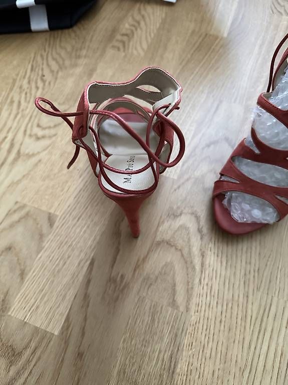 Scarpe da donna: Neue Schuhe/High heels Gr 39 – Nuovo e nell'imballaggio originale da Zumikon venduto da ant_n8vp 2
