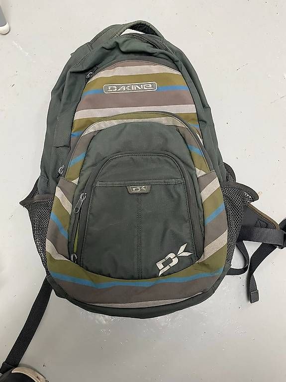 Rucksäcke: Rucksack - Dakine – Gebraucht aus Täuffelen von Cedu5