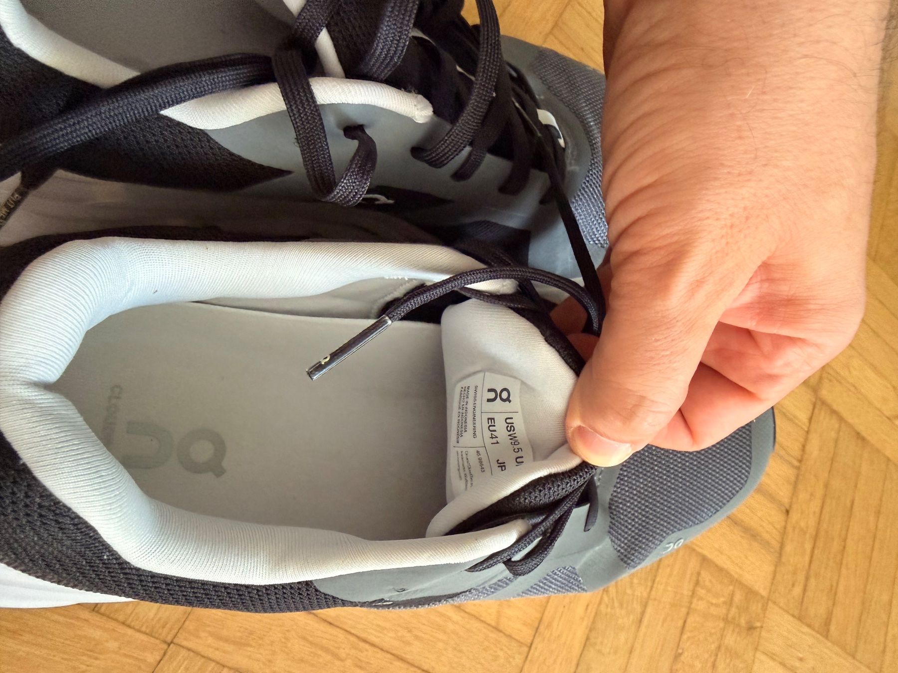 On Scarpe da uomo: On Cloudrunner W41 – Usato da Zürich venduto da vh.8038 2