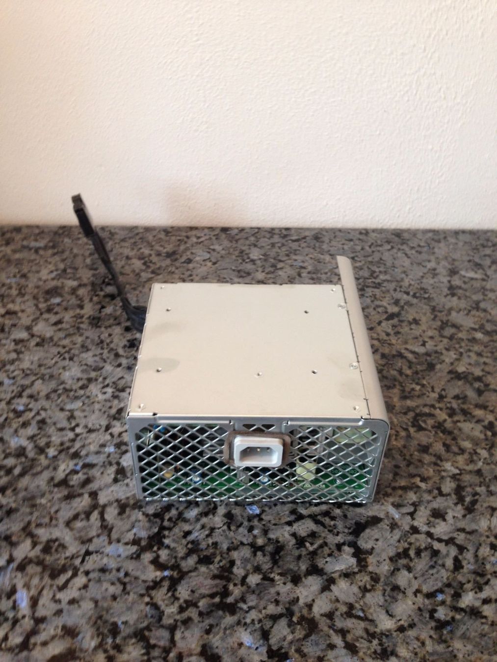 PC: Netzteil Power Supply Mac Pro 4.1+5.1 – Usato da St. Margarethen TG venduto da Mac-PC