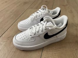 Nike Force 1 Gr. 30 NEU
