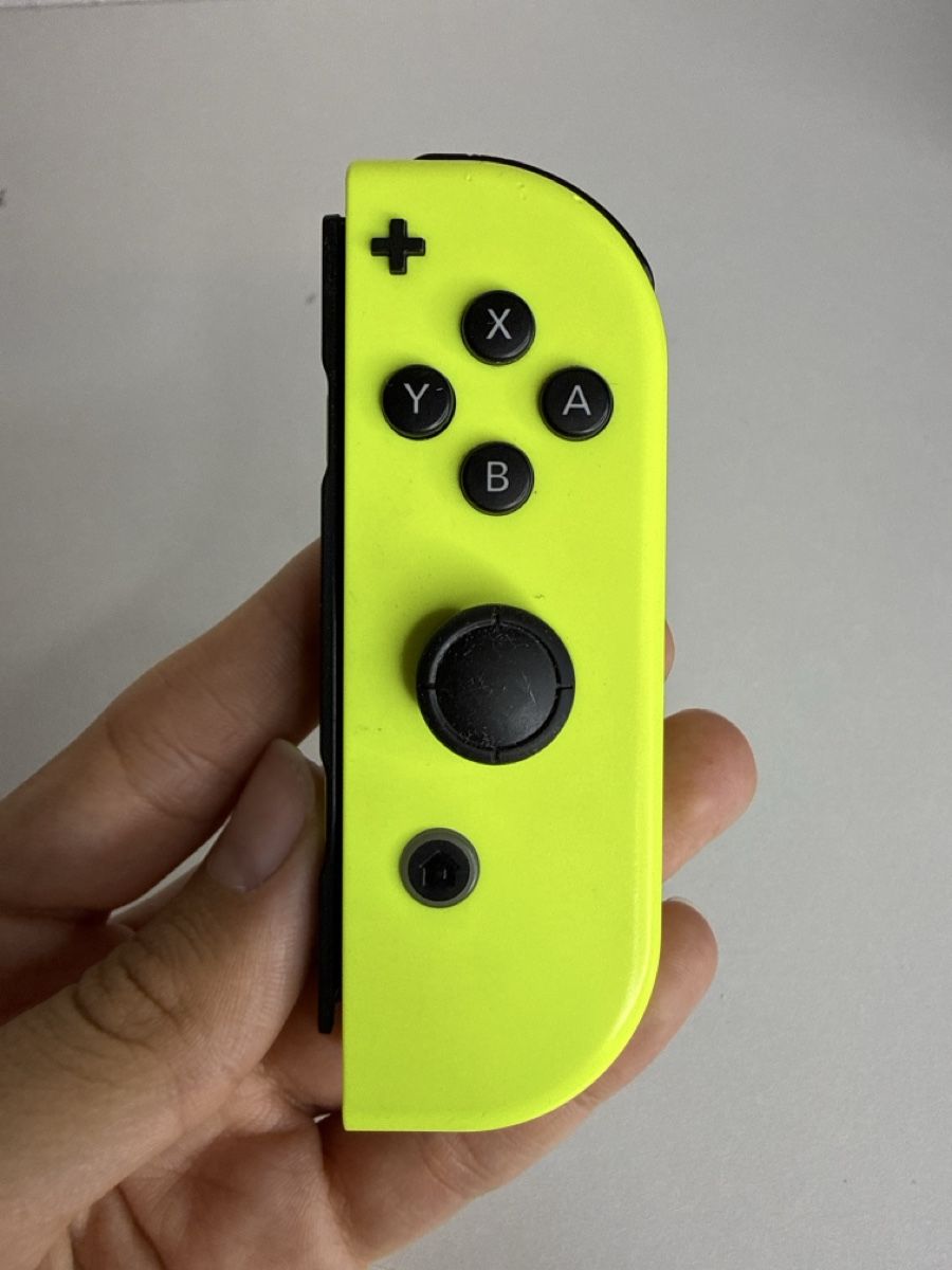 Nintendo Controller: Nintendo Switch Joy-Con Controller Neon Yellow Right – Gebraucht aus Ehrendingen von bubulence