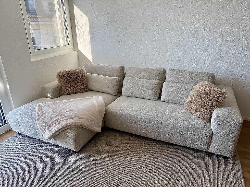 Divani: Ecksofa hellgrau – Usato da Gerzensee venduto da mil_792n 2