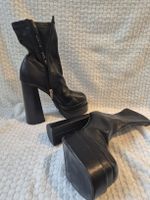Plateau Stiefel schwarz Grösse 38 Blockabsatz Reissverschlus