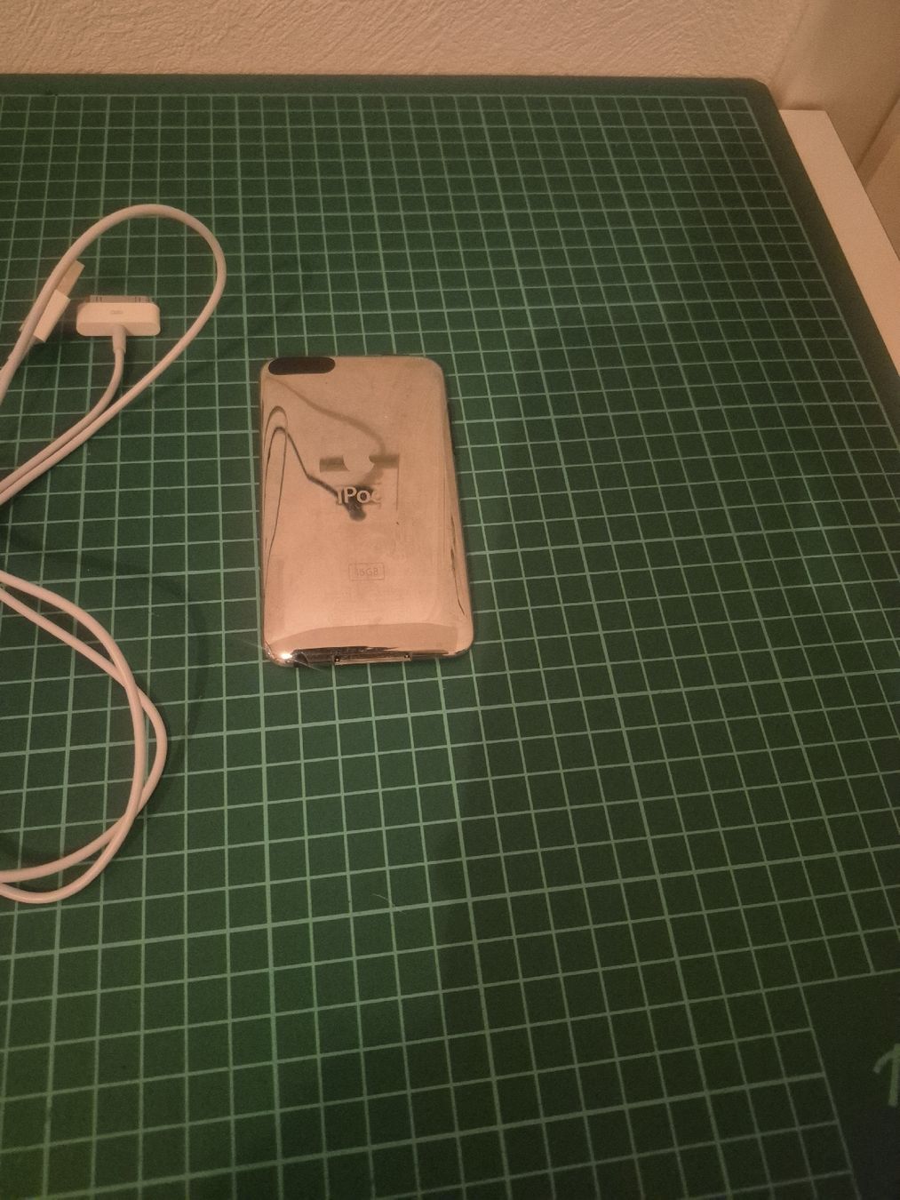 Apple Lettore multimediale portatile: iPod Touch 2 Generation 16GB - Perfect for summer! – Usato da Meyrin venduto da Retro-GZ 1