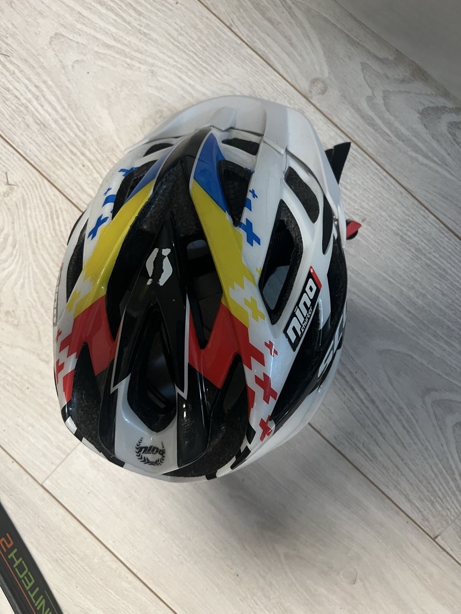 Scott Caschi: Casque VTT enfant Scott – Usato da Carouge GE venduto da Livie01 1