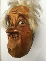 alte Schnitzerei KRIENZER MASKE., gemarkt