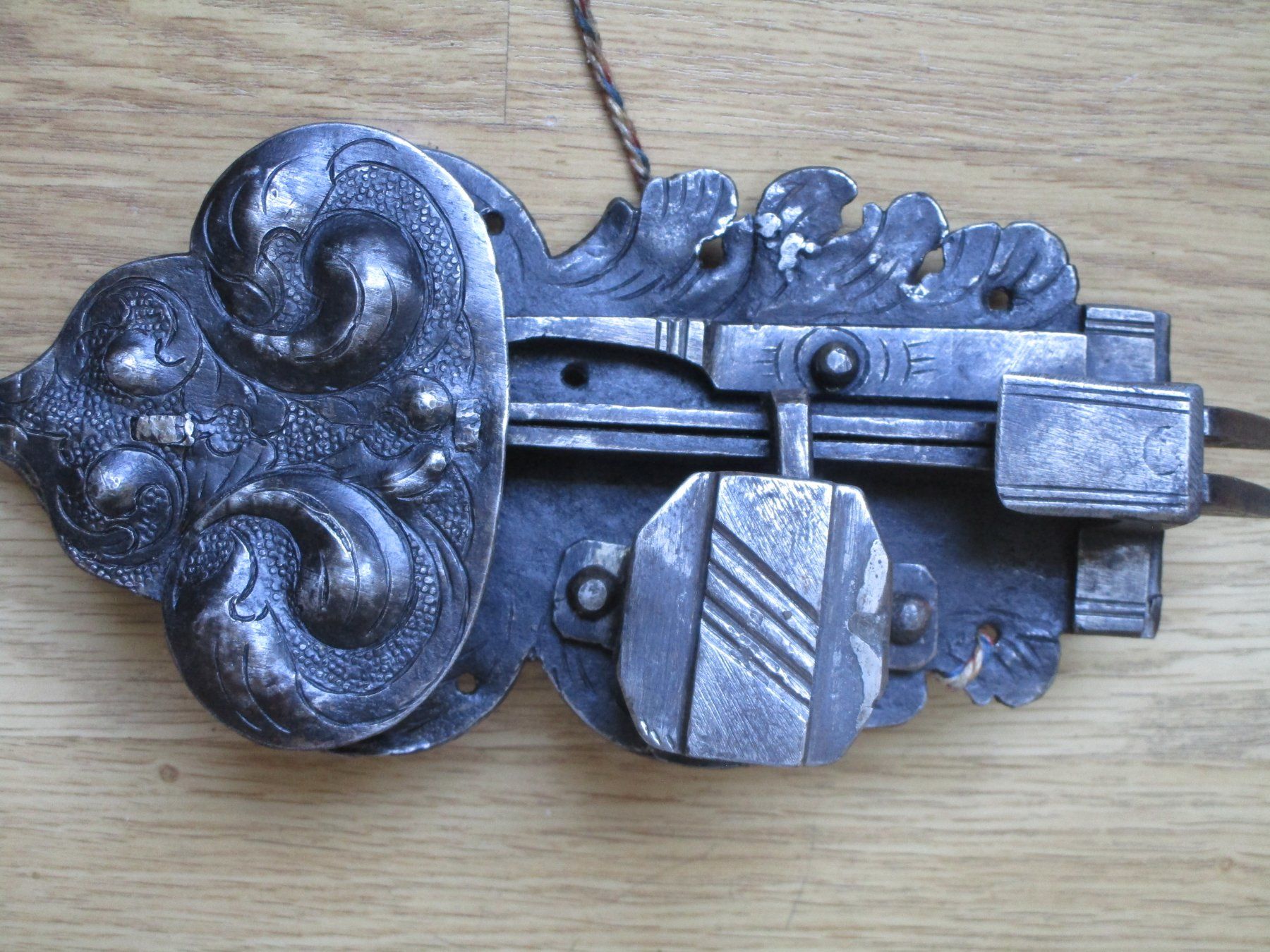 Cadenas: Antikes Schloss geschmiedet – D'occasion à Heimberg par Lupo57 1