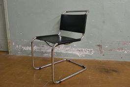 Freischwinger Stuhl aus Leder