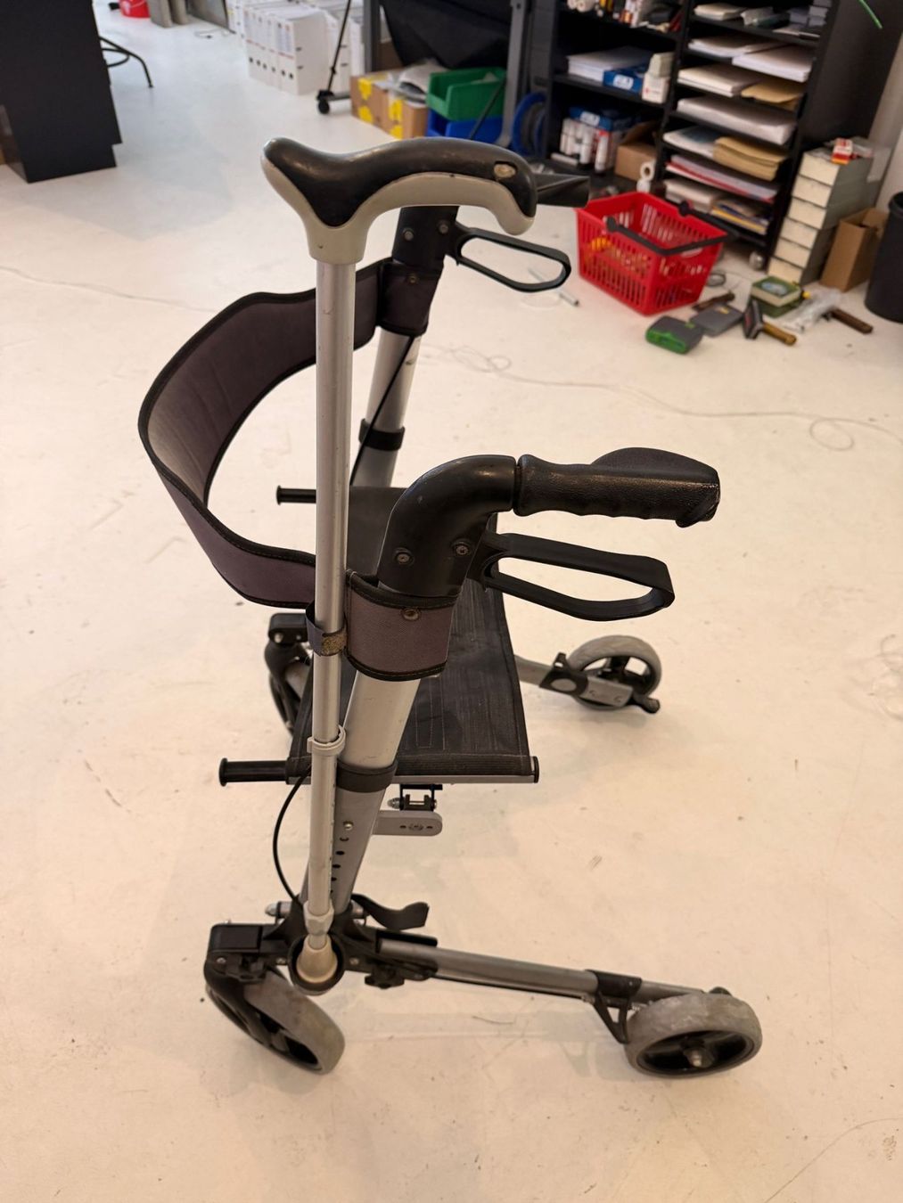 Gehhilfen: Rollator – Gebraucht aus Adliswil von Dkain 2