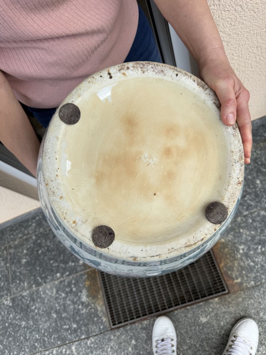 Blumentöpfe: Grosser Blumentopf mit schönem Dekor für drinnen & draussen – Gebraucht aus Zug von sir_pk 4