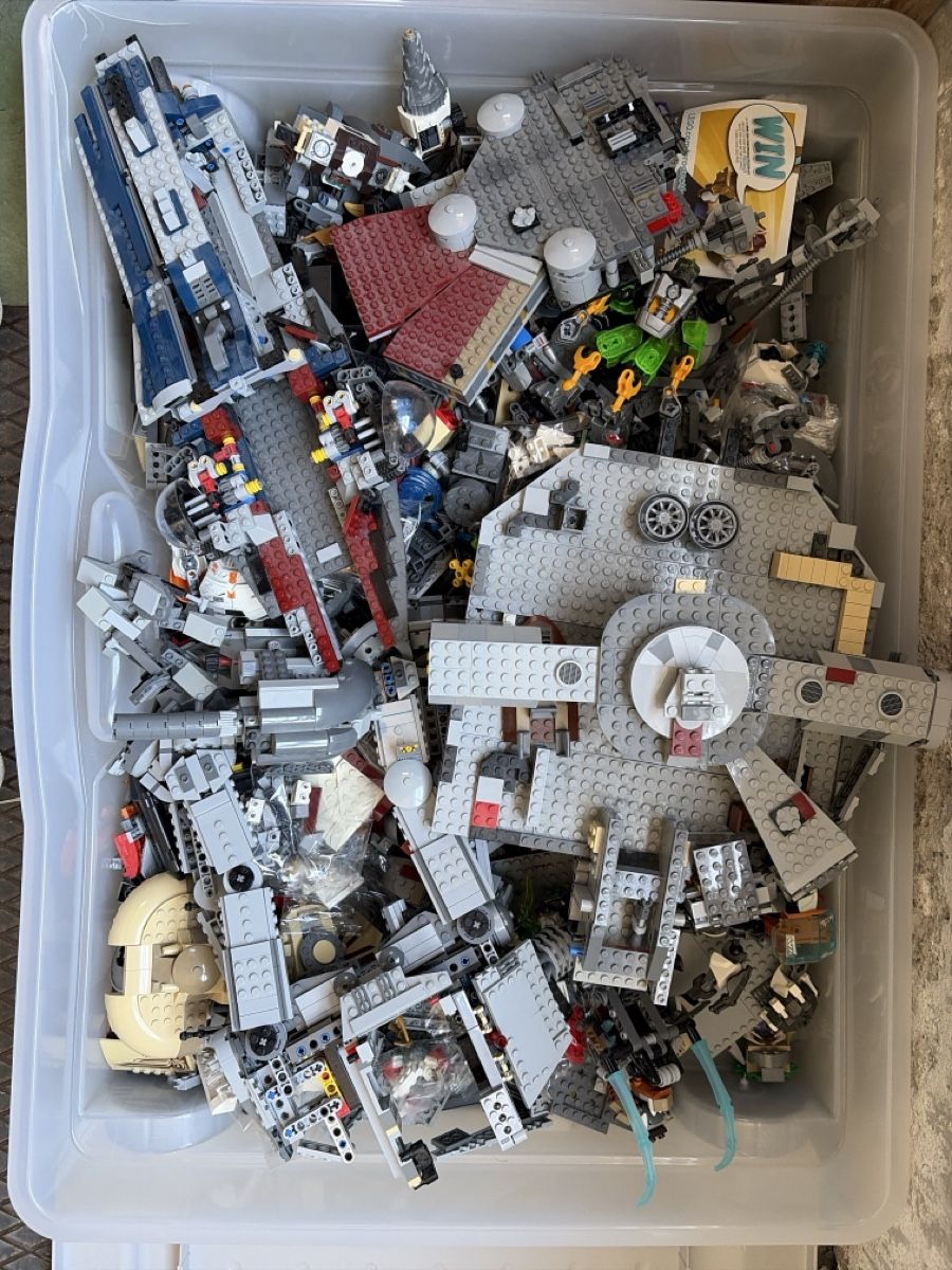 Lego Kit di costruzioni: Lego Konvolut Star Wars Sammlung .  – Usato da Wängi venduto da Tesimo