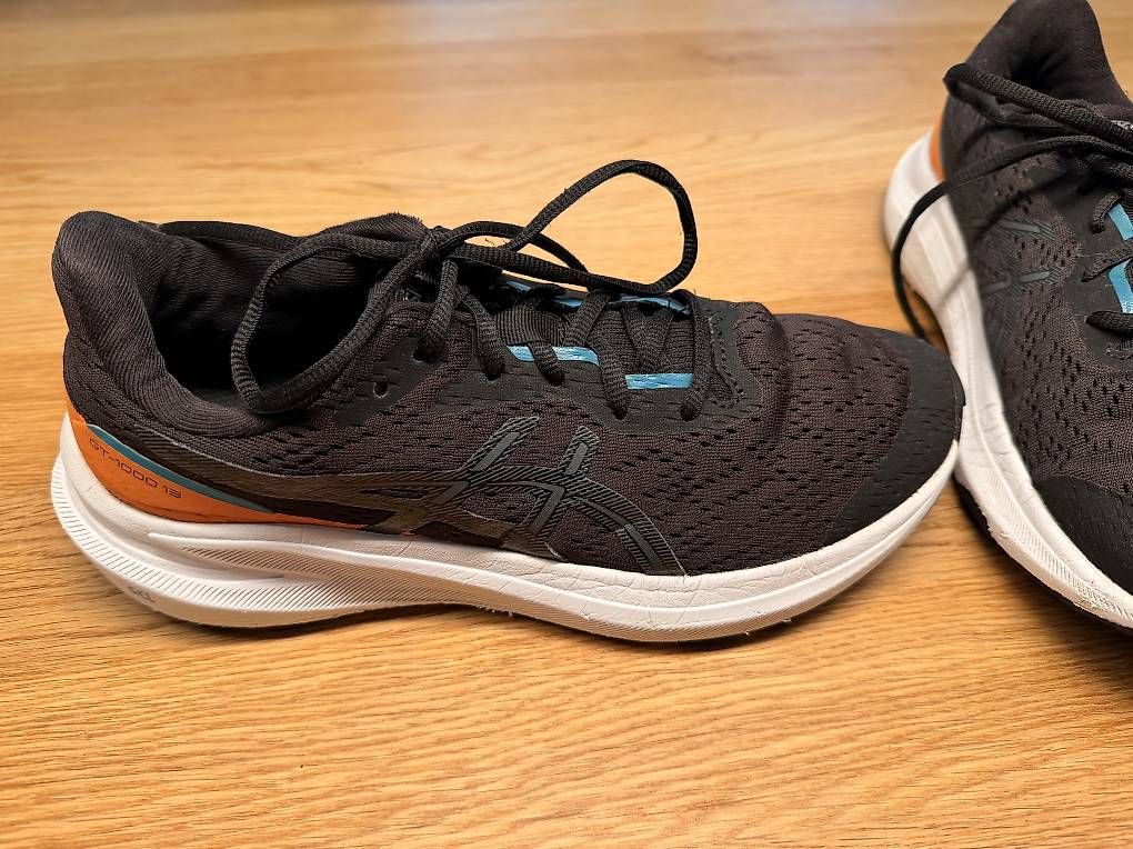 Scarpe da uomo: Asics Laufschuhe Gr. 40 – Usato da Mönchaltorf venduto da KatharinaK01 1
