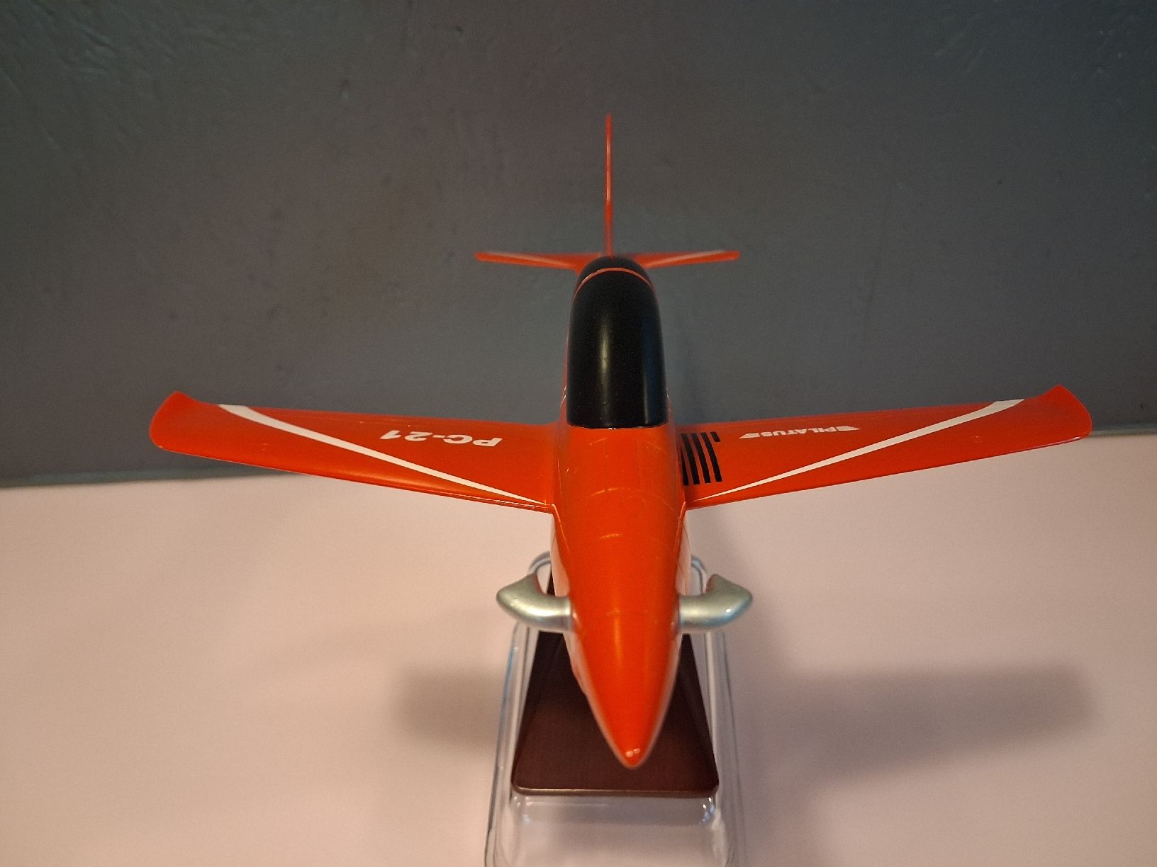 Kit di modellismo & Modellini statici: Pilatus PC-21 1:35 Standmodell – Usato da Derendingen venduto da Nellino01 1