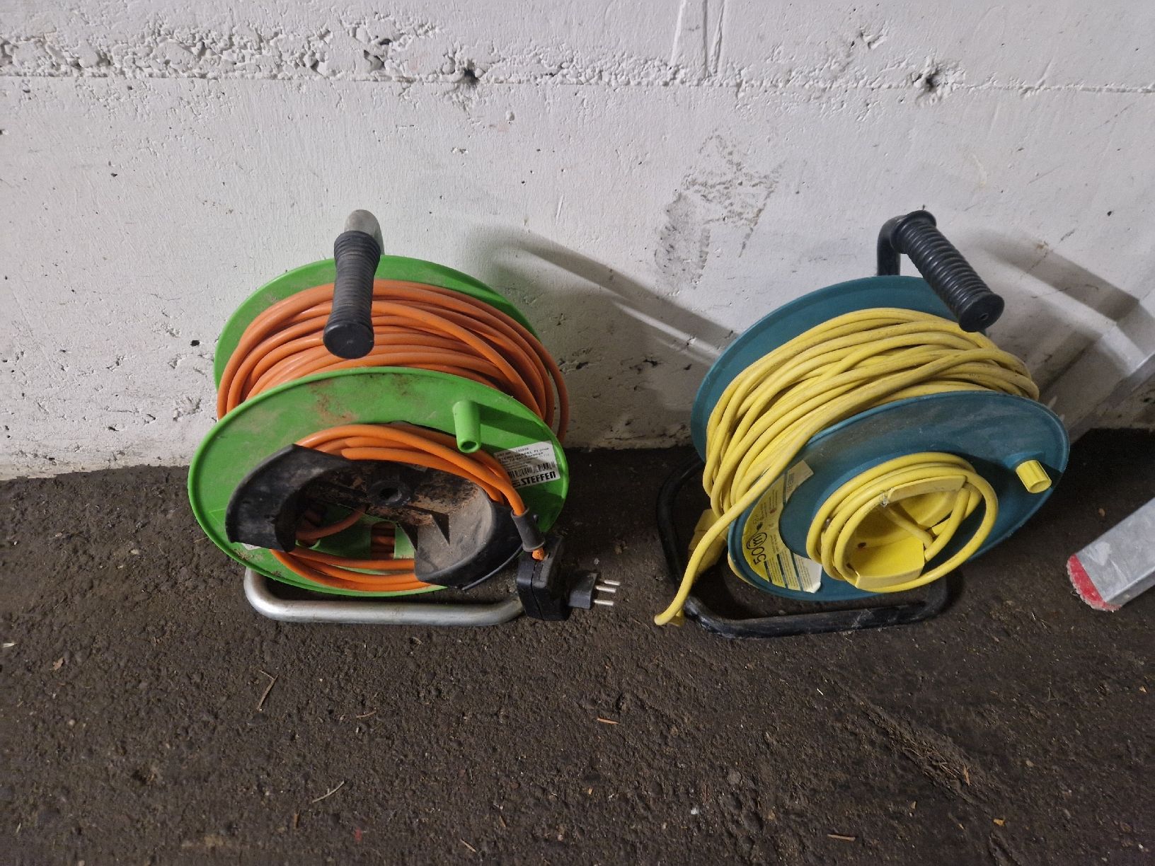 Cavi: Kabelrolle 2x50 m 1x30m – Usato da Hombrechtikon venduto da Katrin.s 4