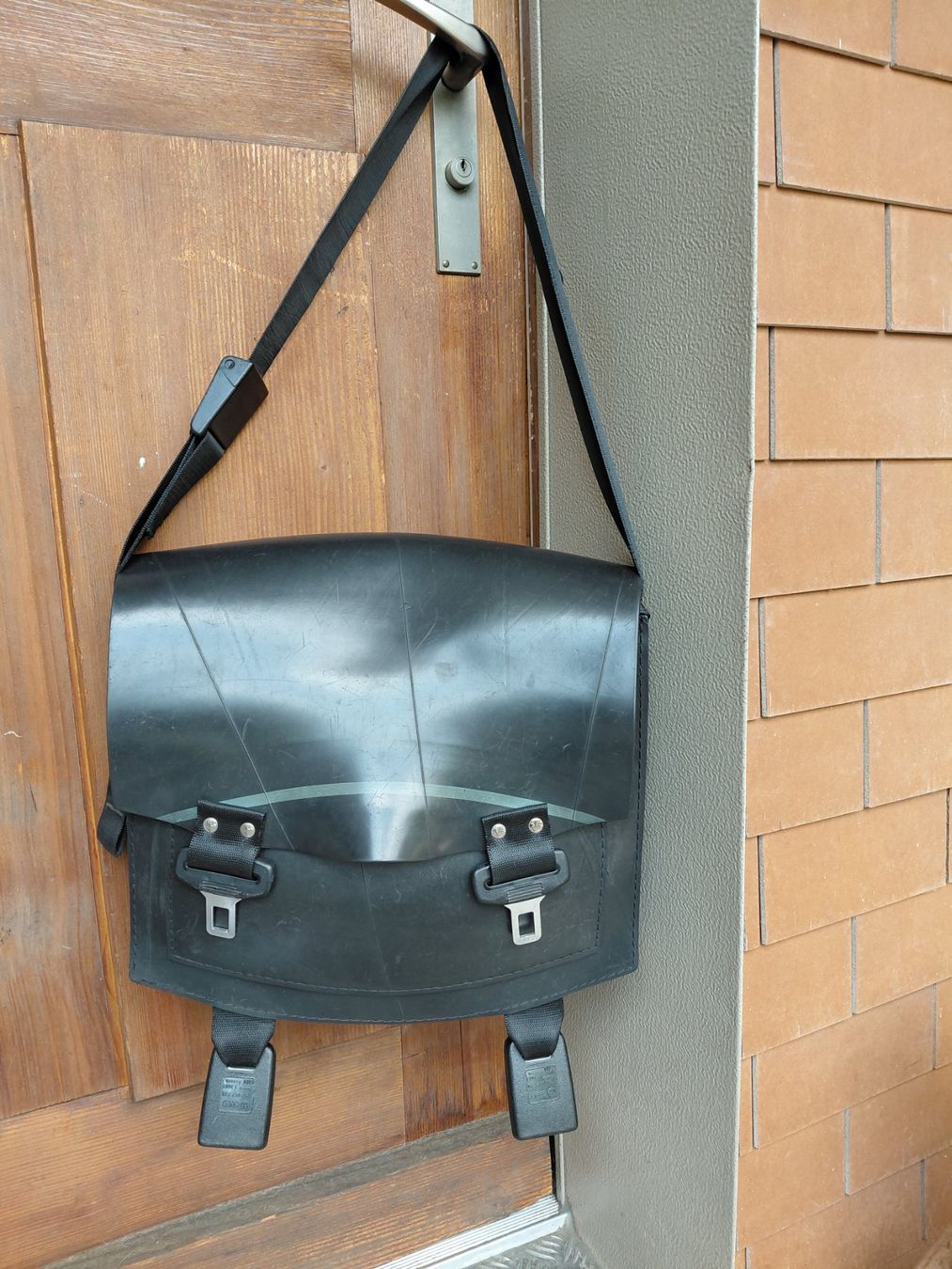 Borse: Schultertasche robust 38x36cm – Usato da zuchwil venduto da parson65 2