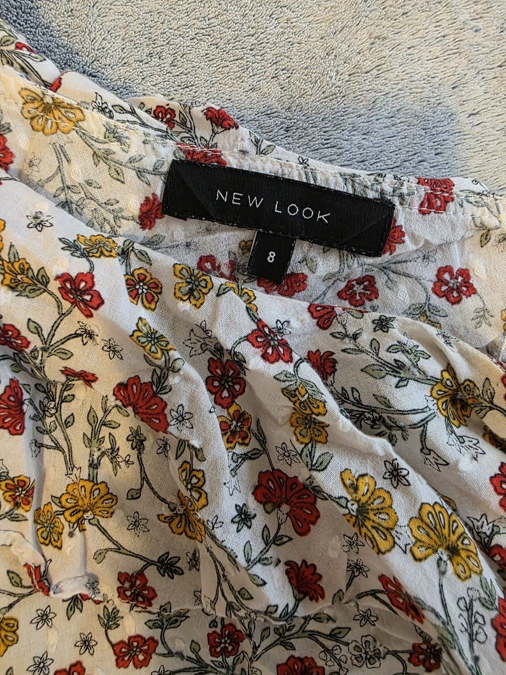 Camicette: Bluse mit Blumenmuster, Gr. 36, One-Shoulder – Nuovo (secondo la descrizione) da St Gallen venduto da vir_5kgt 5