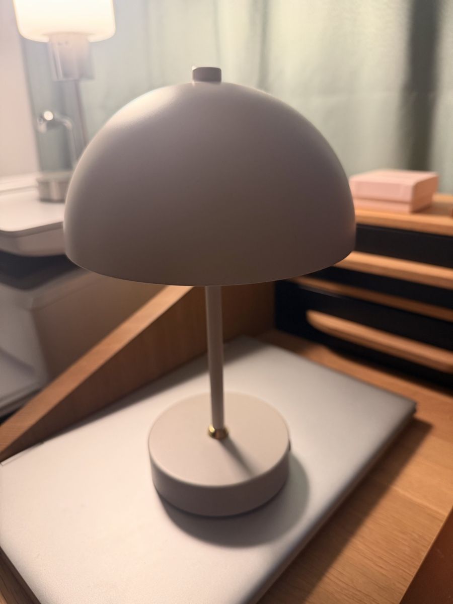 Jysk Lampade: Jysk Lampe Batterie – Usato da Horgen venduto da red_sonja 1