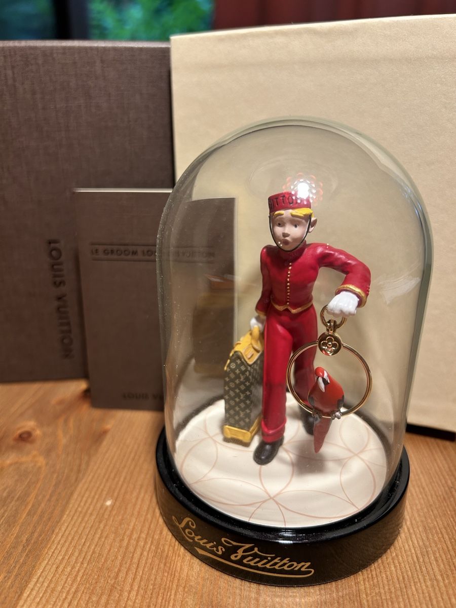 Figuren: Louis Vuitton le groom Dome – Neu und originalverpackt aus Zürich von FHam