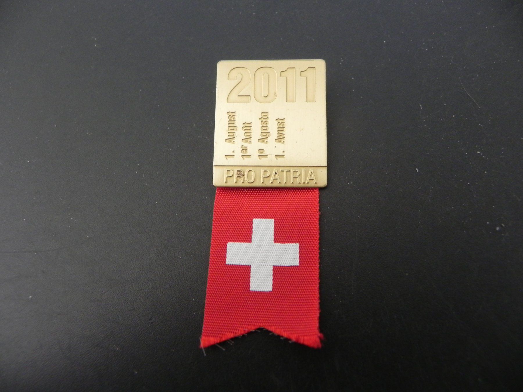 Spille & Fermagli: Abzeichen 1. August 2011 – Usato da Biel/Bienne venduto da Gogolozi