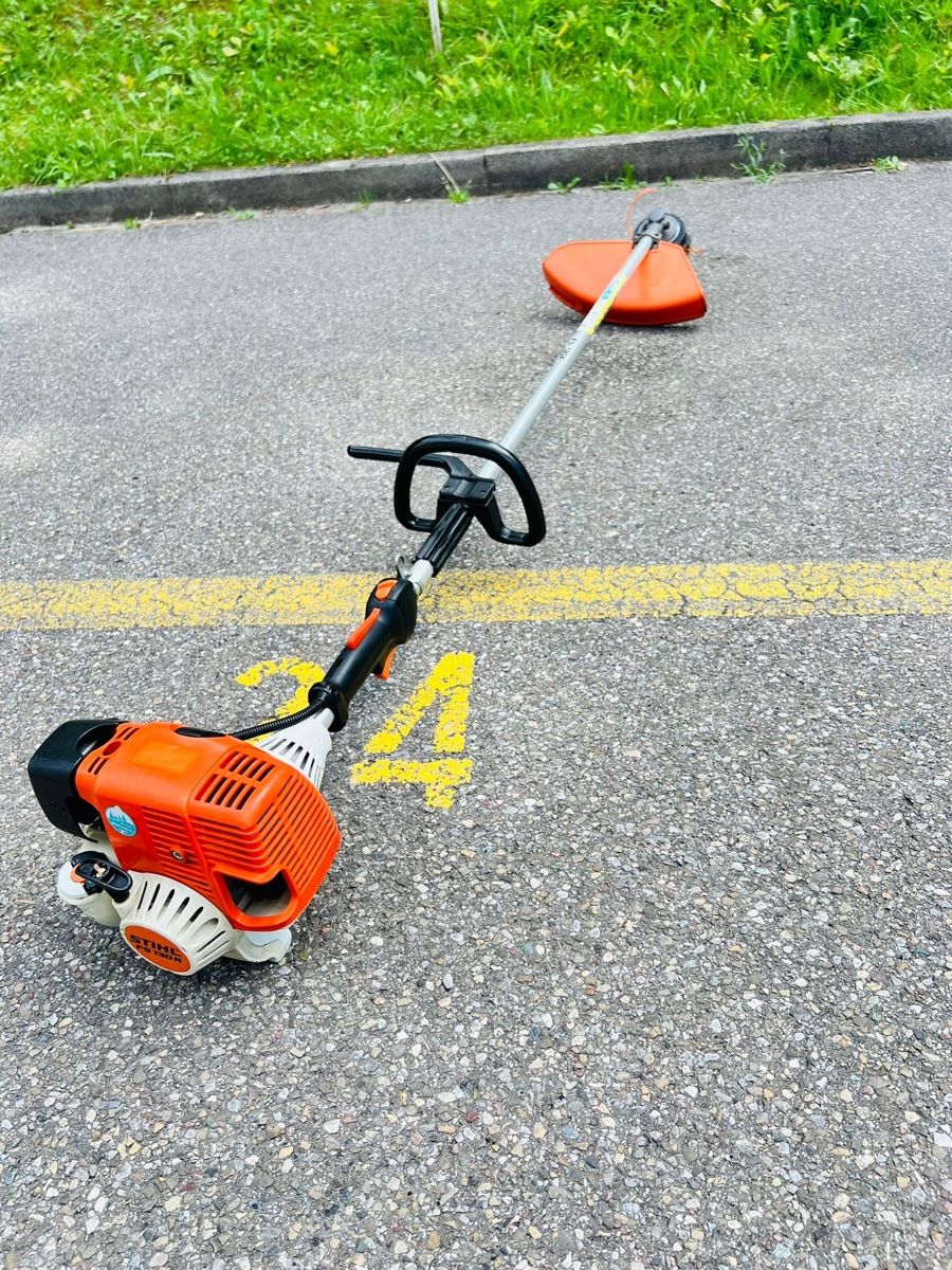 Stihl Tutti gli attrezzi: Rasentrimmer Stihl FS 130 R – Usato da Urdorf venduto da mas_5wfz 7