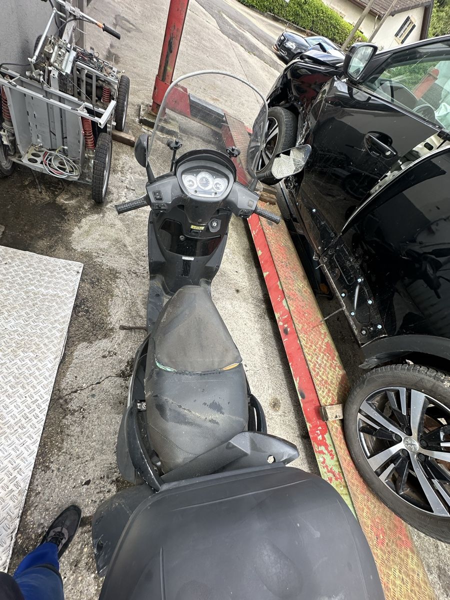 Sym Scooter: SYM HD125 – Usato da Treycovagnes venduto da Campingcar65 4