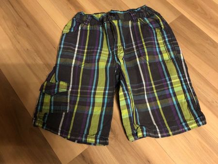 Karierte Shorts Grösse 110
