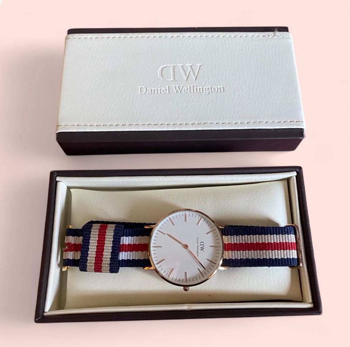 Daniel Wellington Orologi: Daniel Wellington Uhr – Usato da Zürich venduto da sonia.online