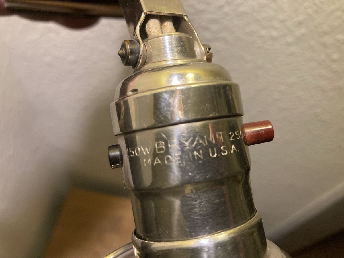 Lampade: ALTE CLIP LAMPE BRYANT – Usato da Bottmingen venduto da Surubi 4