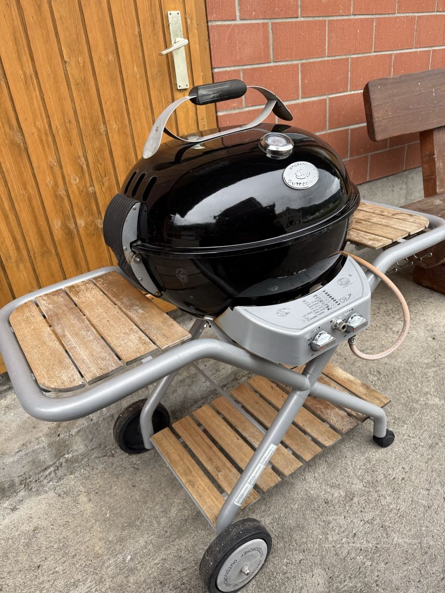 Grills: Outdoorchef Kugelgrill – Gebraucht aus Arth von a_a_n5vp