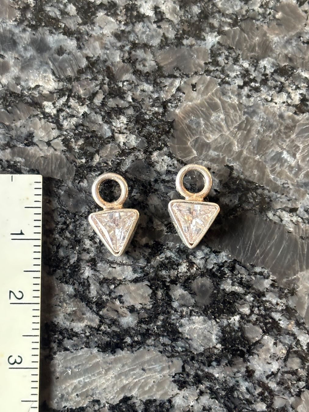 Ohrringe & -stecker: Ohrringanhänger echt Silber + Zirkonia – Gebraucht aus Zürich von maison.paula