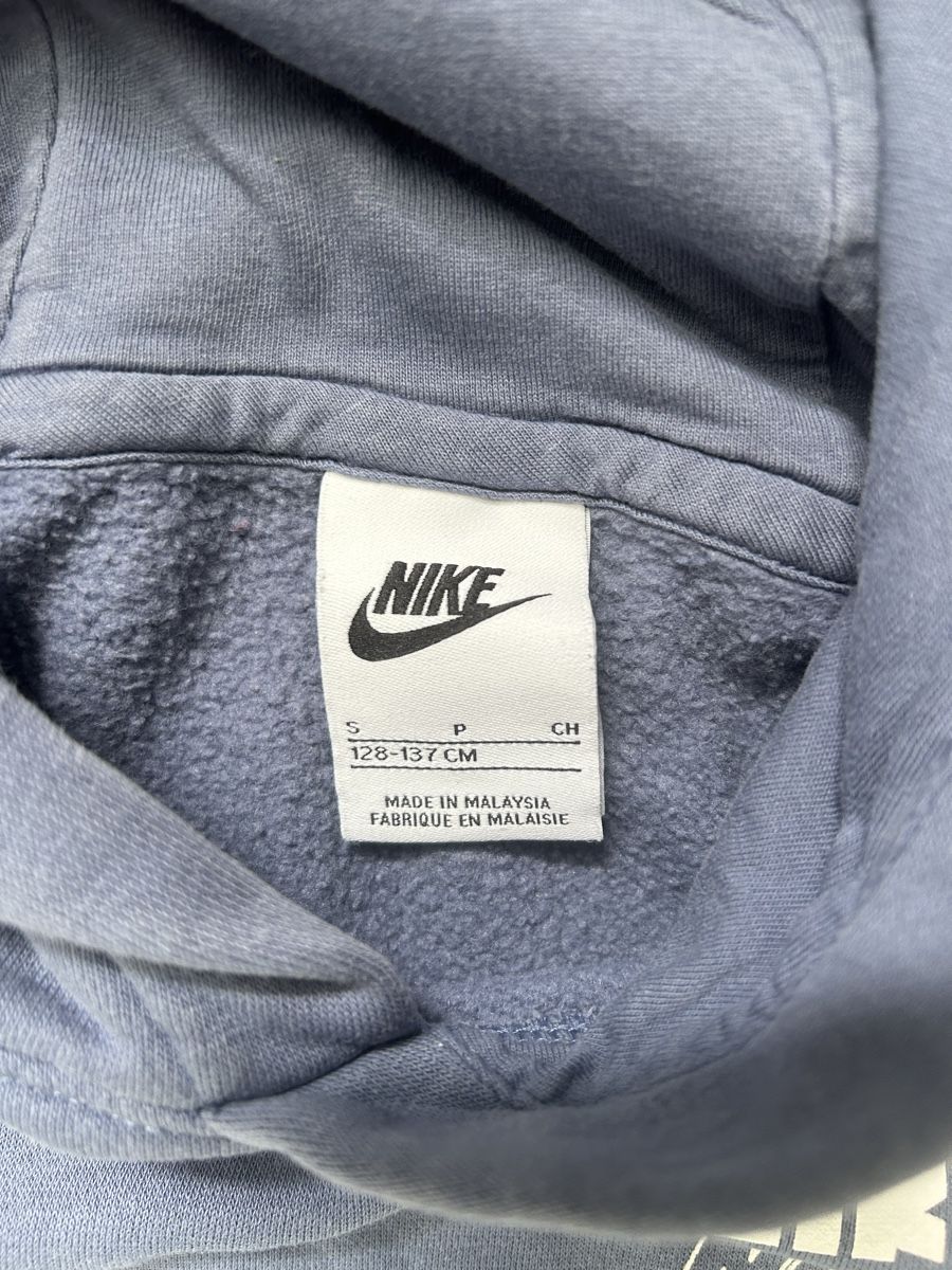 Nike Pullover & Sweatshirts: Pull à capuche Nike enfant taille S 128-137 cm bleu usato – Gebraucht aus Biel/Bienne von Lorenzo2014 1