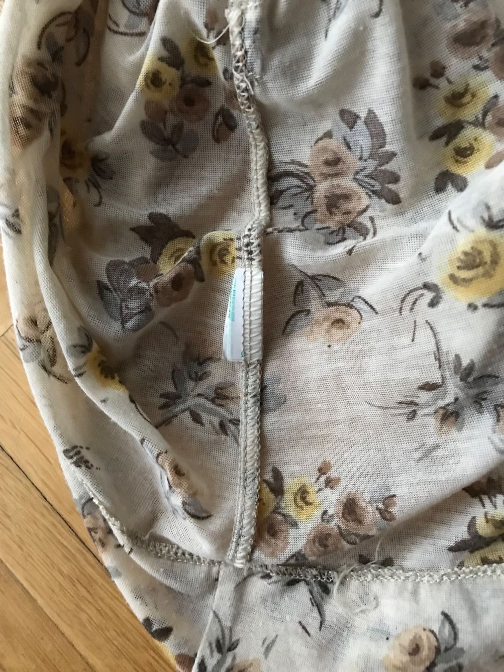 Mango Top: Top von Mango ca Grösse M - Porto 1.40 – Usato da Emmenbrücke venduto da Hathor123 4
