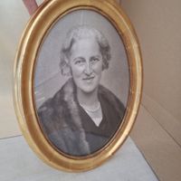 Bild, nostalgisch, Goldrahmen oval, elegante Dame