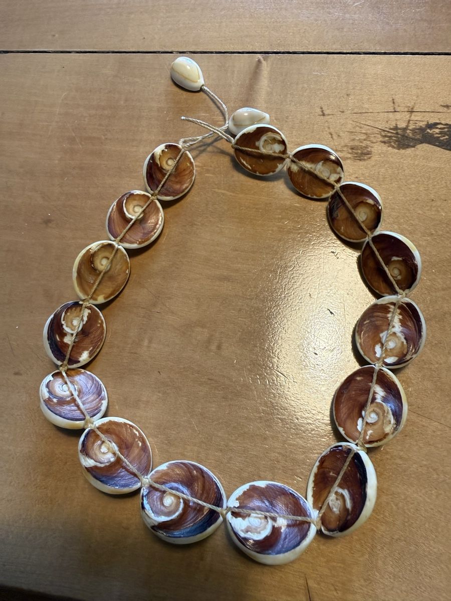 Catenine: Collier ethnique coquillages authentiques – Usato da Les Bayards venduto da aout 1