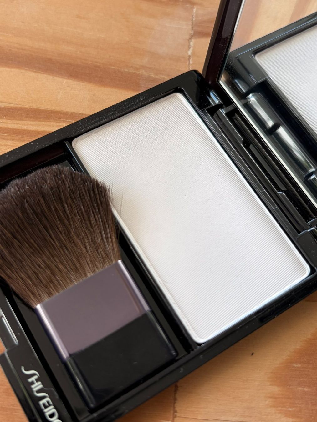 Make-up: Shiseido Luminizing Satin Face Color WT 905 – Usato da Schlieren venduto da con_hdp9 1