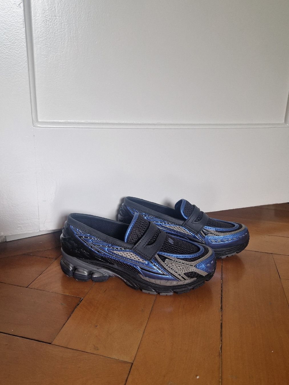 New Balance Scarpe da uomo: New Balance Loafers, Gr. 37 – Nuovo (secondo la descrizione) da Zürich venduto da sophiefanui