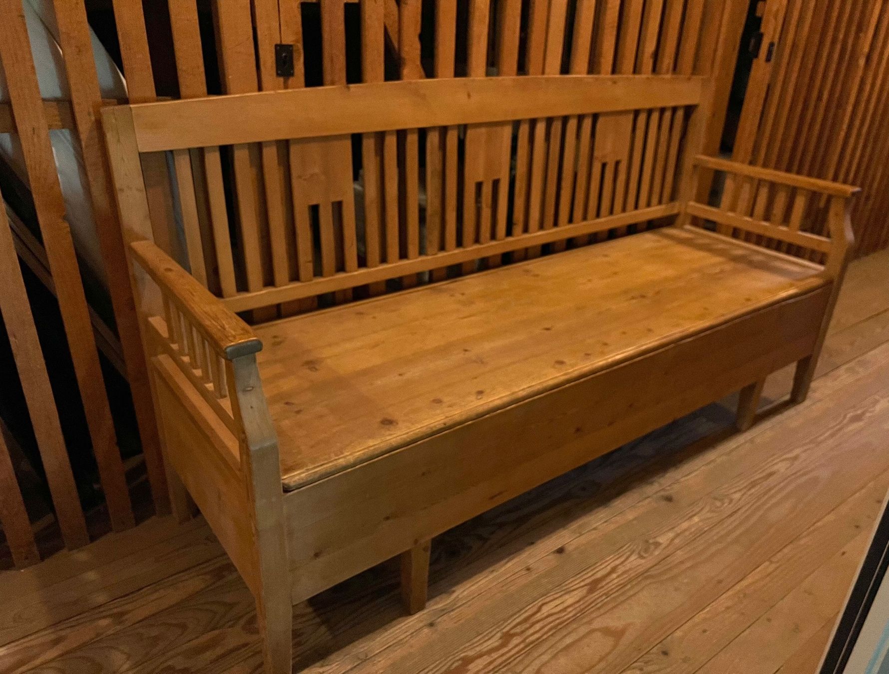 Panchine: Dänische, antike Küchenbank – Usato da Luzern venduto da remiti