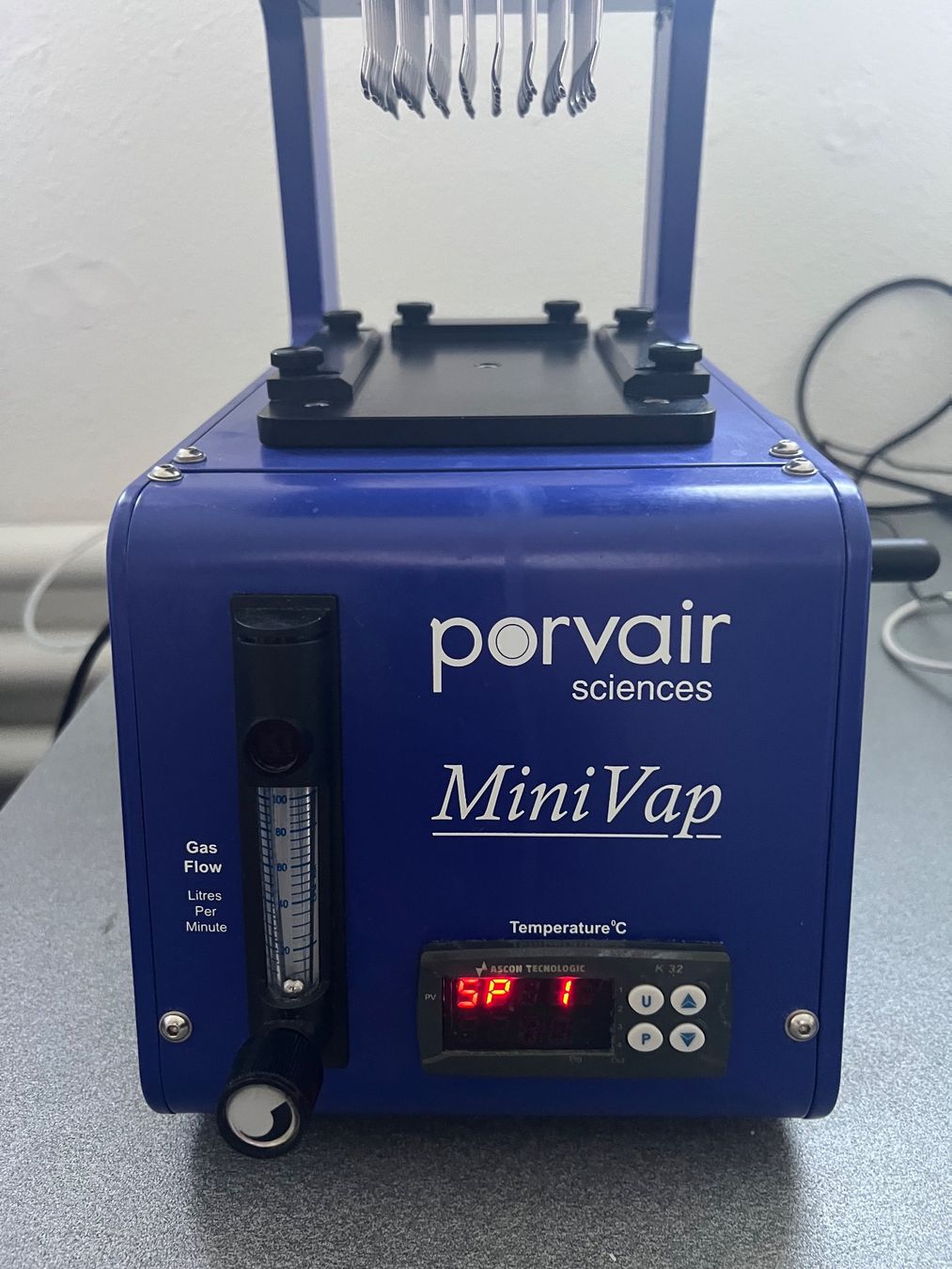Pompe & Parti di ricambio: Évaporateur thermique Porvair Science Minivap – Usato da Basel venduto da La.Bonne.affaire 2