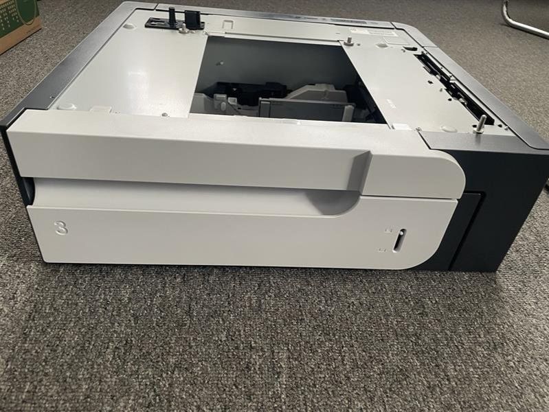 Hewlett Packard Stampanti: HP Papierschacht - CF084A – Nuovo (secondo la descrizione) da Aarau Rohr venduto da Csc5001