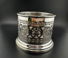 Vintage versilberter Flaschenuntersetzer / Bottle Coaster