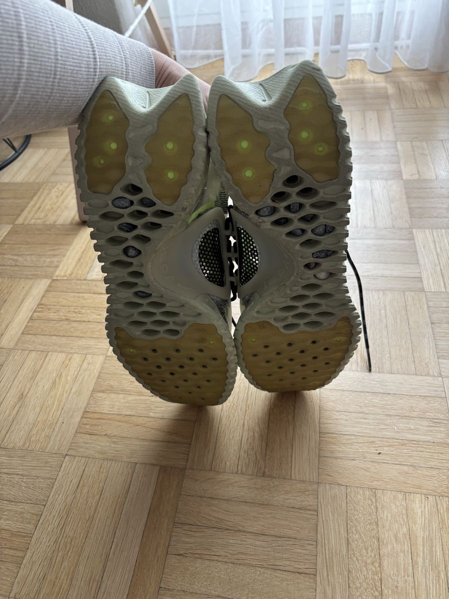 Nike Herrenschuhe: Nike Ispa Sneaker Gr. 43 – Neu (gemäss Beschreibung) aus Ennetbaden von julija. 4
