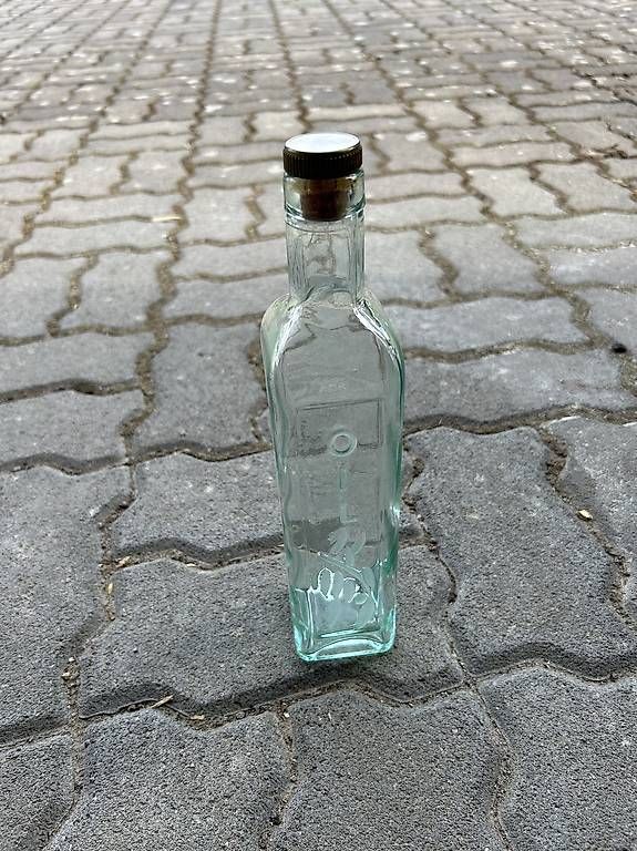 Autres vaisselles & verres: Bouteille en verre 550ml – D'occasion à Lentigny par EcuProd1