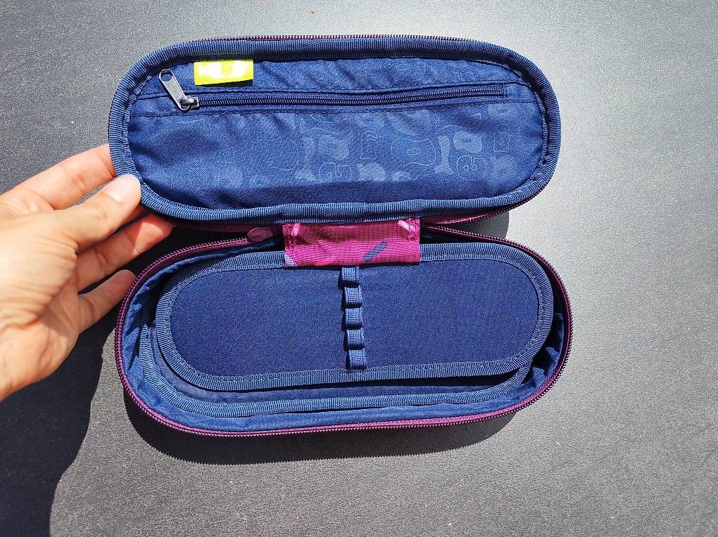 Ergobag Sacs & sacs à dos: Ergobag mit viel Zubehör – D'occasion à Ebnat-Kappel par Kruemel15 3