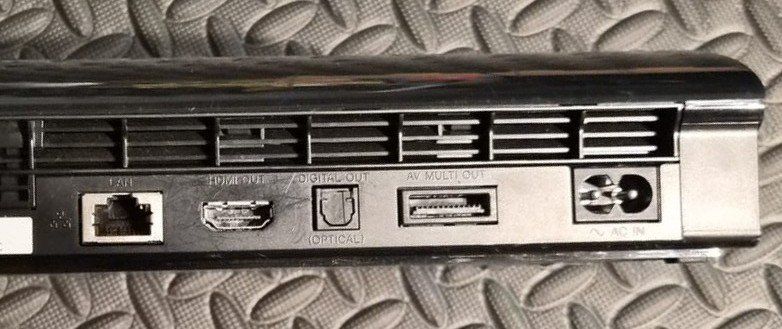 Sony Console: Ps3 super slim – Usato da Genève venduto da CRDNX