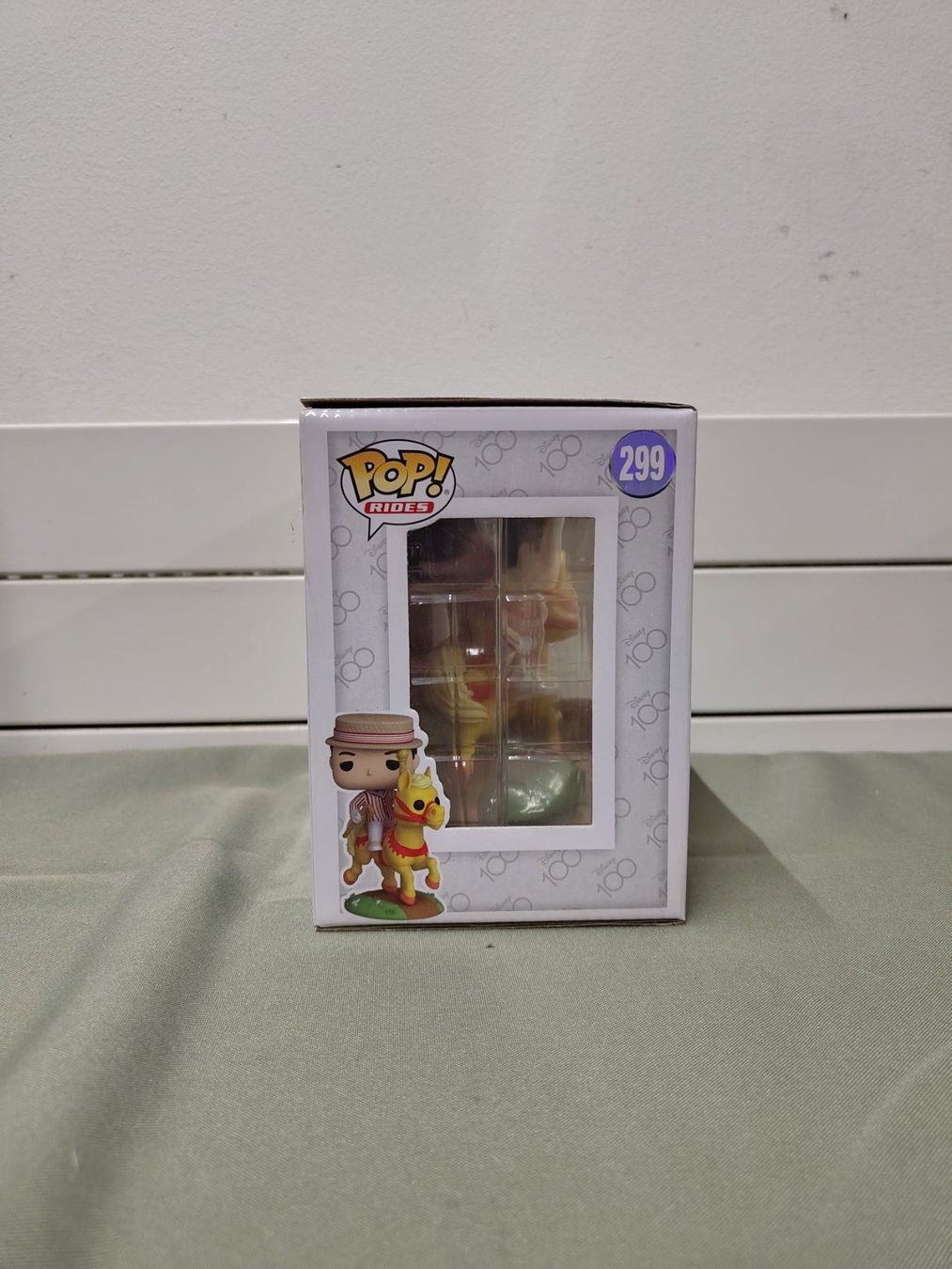 Funko Statuette: Funko POP! Disney 100 299 - Bert – Nuovo e nell'imballaggio originale da Saxon venduto da dan_drn5 3