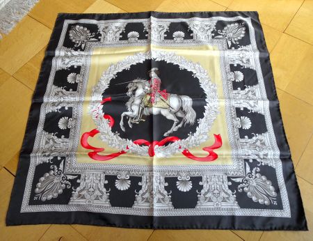 Pferdefreunde: luxeriöses Seiden-Foulard, 85x85 cm, wie neu