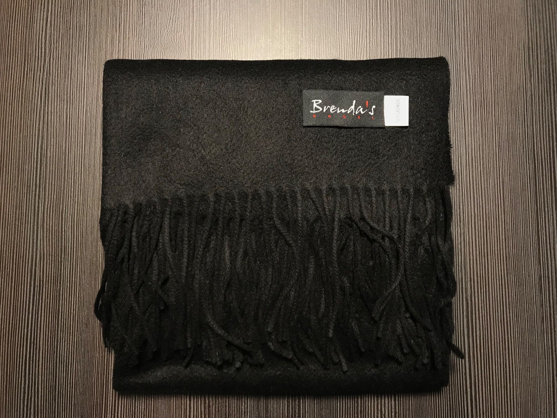 Foulard & Sciarpe: 100% CASHMERE - SCHAL – Nuovo e nell'imballaggio originale da Basel venduto da shorthills_2013