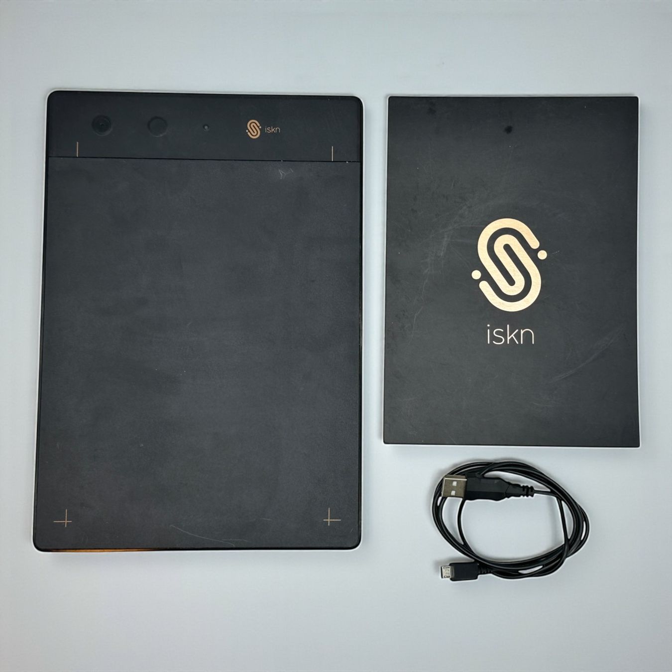 Tablet PC: ISKN The Slate 2+ TS2S2 Tablette Graphique Cable USB inclus – Gebraucht aus Morges von deco.vintage