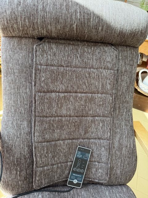 Medisana Poltrone: Fauteuil de massage Medisana RC410, prix baissé – Nuovo (secondo la descrizione) da Enges venduto da cordec 3